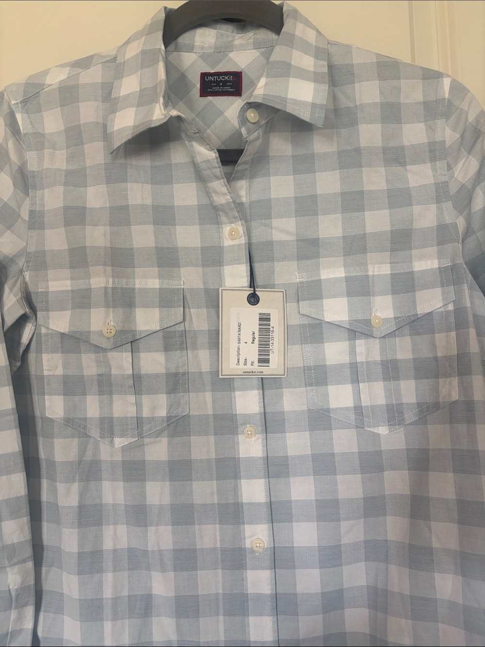 NWT Untuckit Santa Marzi Blue White Button Down. Size 4 - Picture 3 of 3
